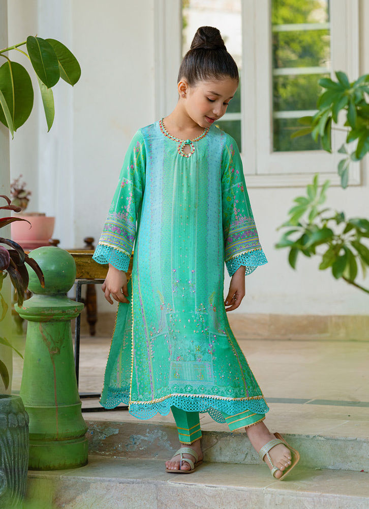 Picture of Gradient Oasis - Girl