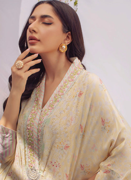 Jeweled Kaftan Splendor