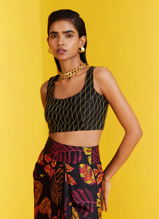 RAIN FOREST KNOT SKIRT WITH BLOUSE