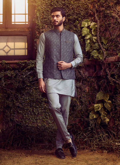 STEEL GREY KURTA AND PANT WITH NEHRU JACKET