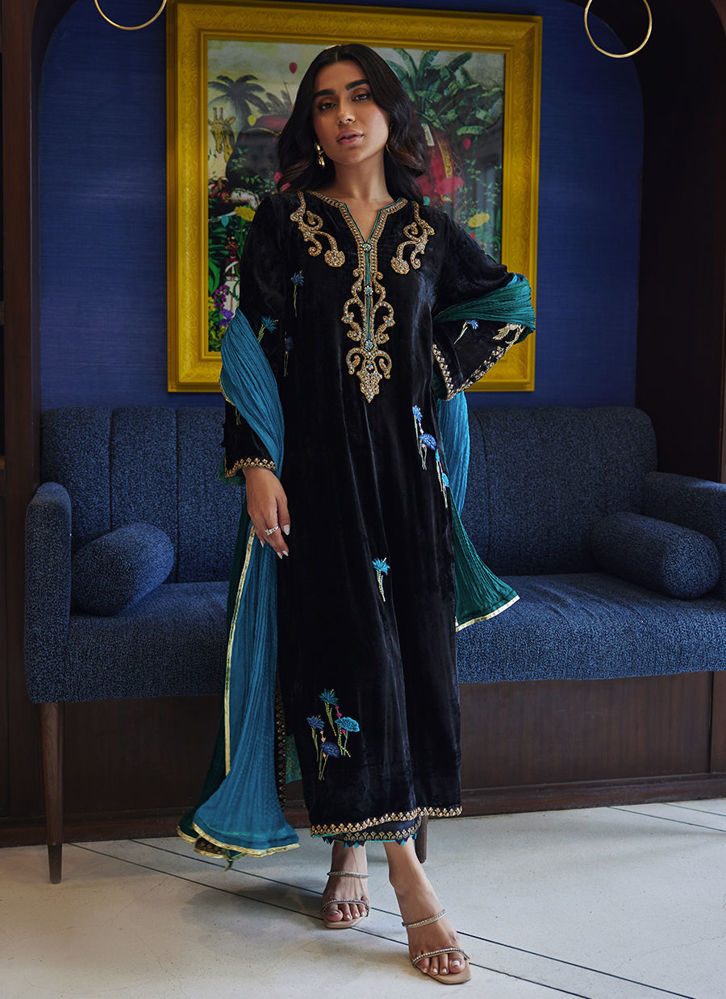 Picture of Vania Shirt And Dupatta