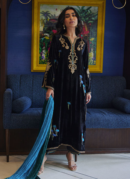 Vania Shirt And Dupatta