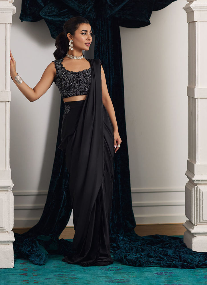 Picture of Marli Onyx Saree And Velvet Blouse