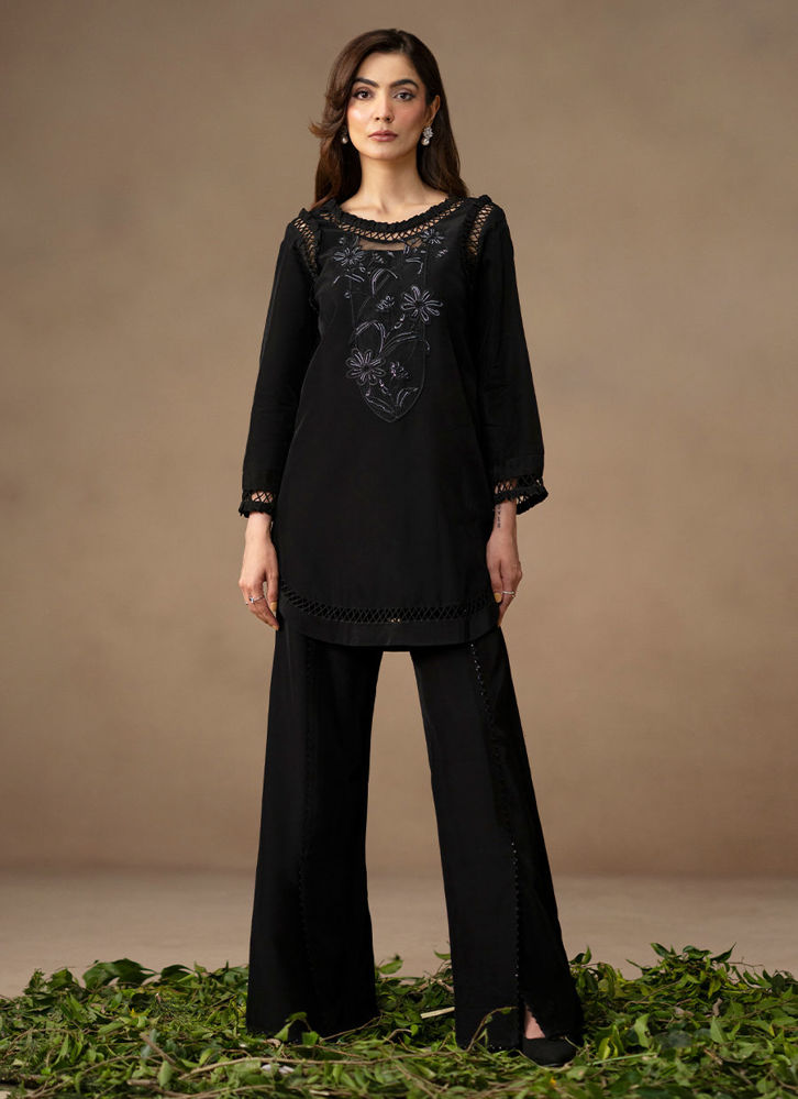 Picture of Black Broncho