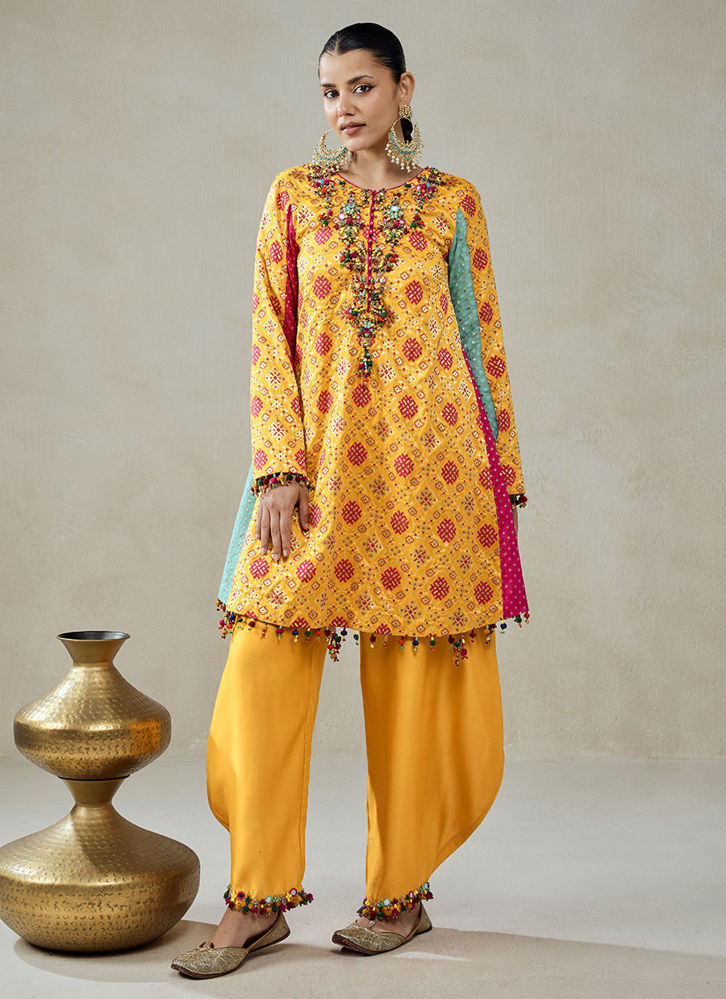 Picture of Yellow Patola Silk Suit Salwar Set