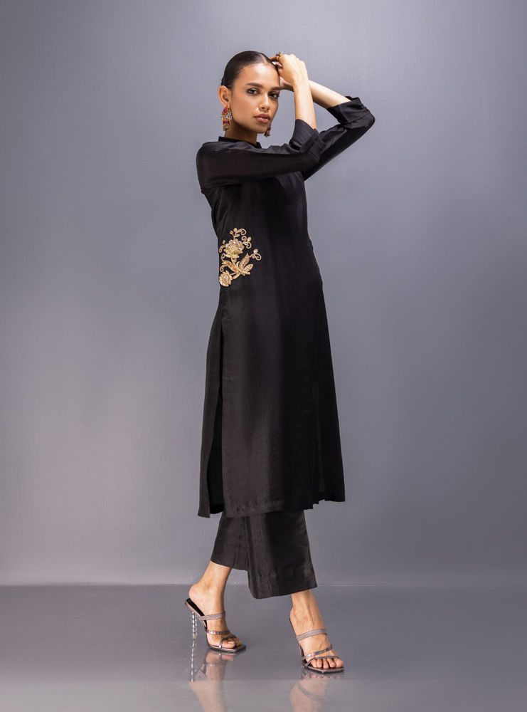 Picture of EBONY FROST