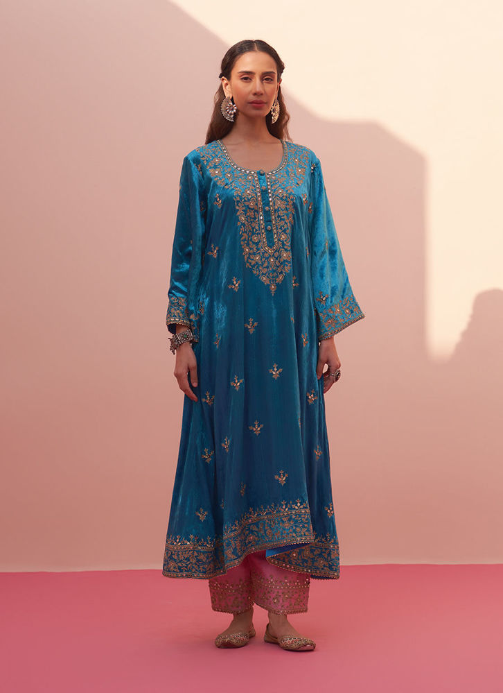 Picture of Firozi Velvet Choga Set