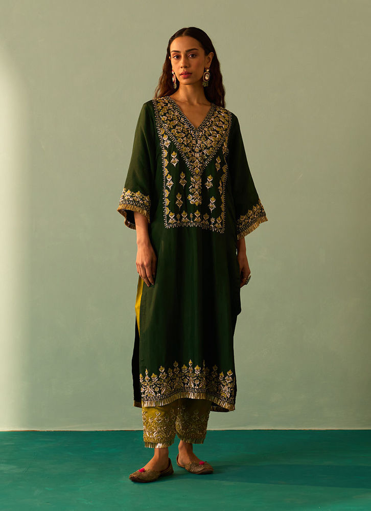 Picture of Green Silk Choga Set