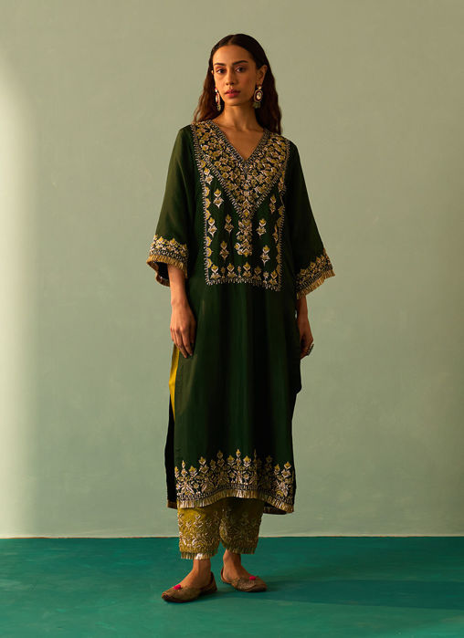 Picture of Green Silk Choga Set