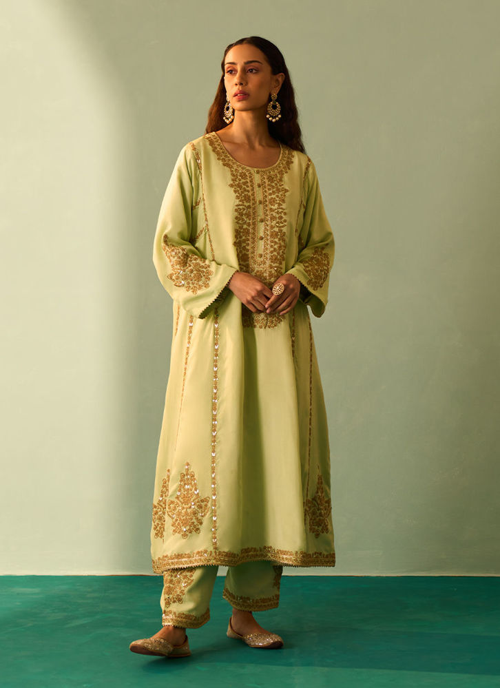 Picture of Green Tissue Choga Set