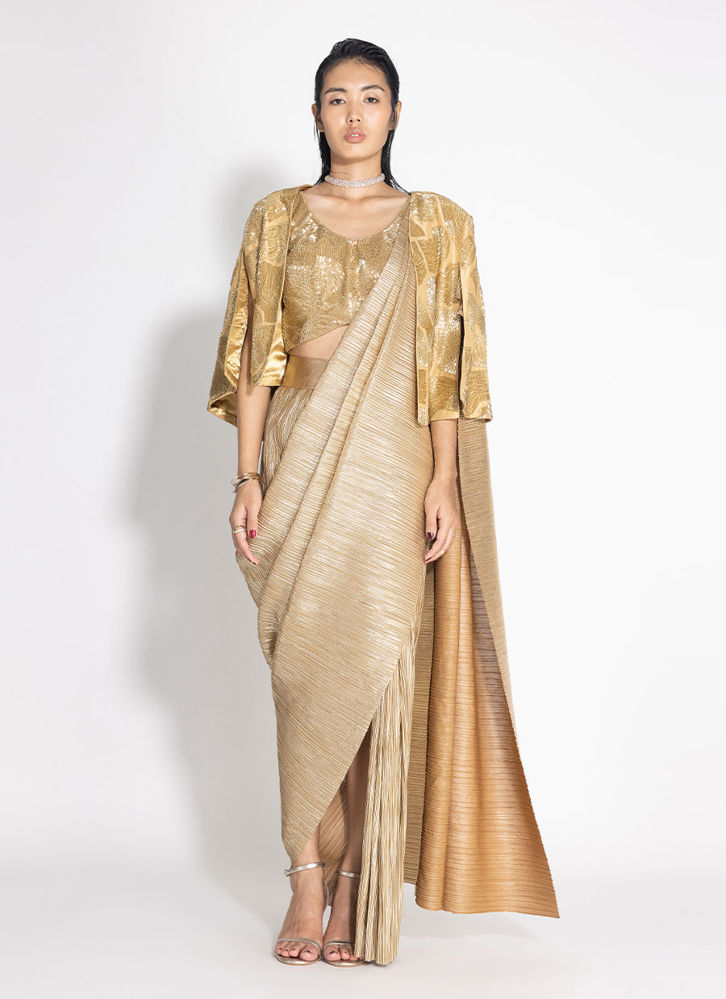 Picture of Metallic 2.0 Sari with Milkyway Crossover Top and Wave Cape