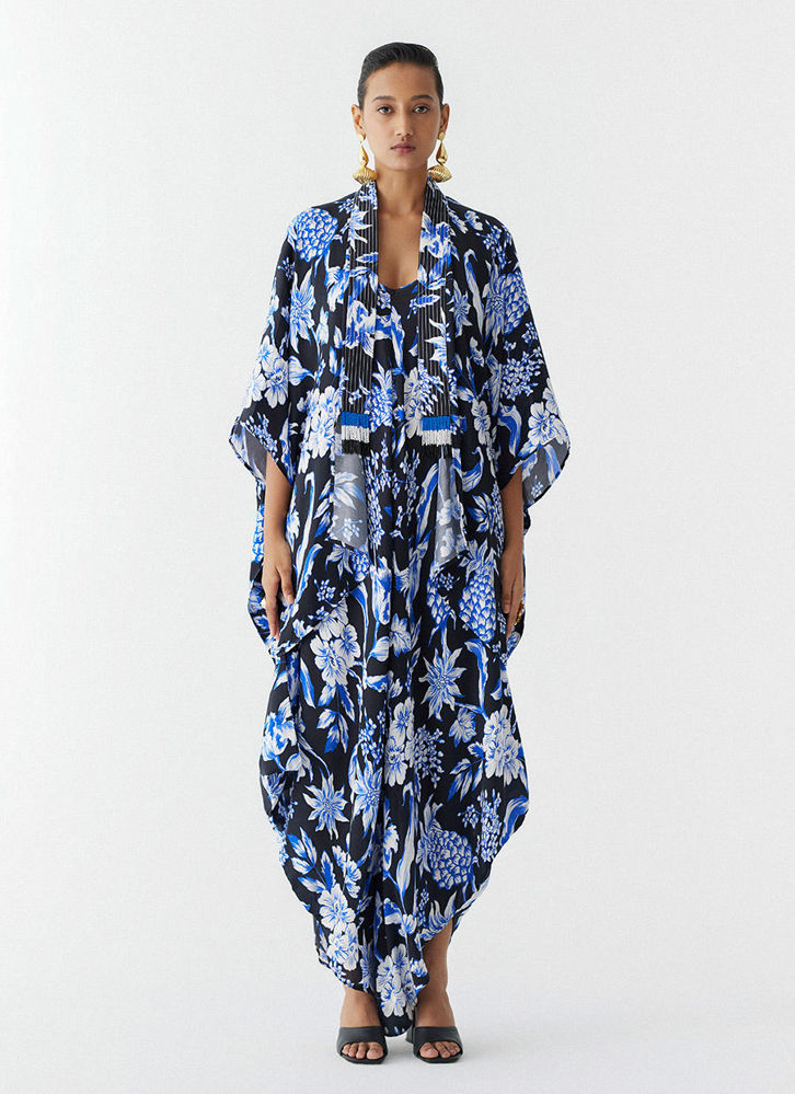 Picture of BLACK PINEAPPLE JUMPSUIT and CAPE