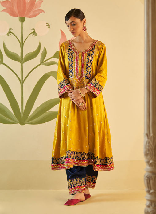 MUSTARD SATIN CHOGA SET