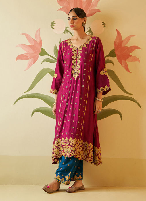 Picture of WINE CHANDERI SILK CHOGA SET