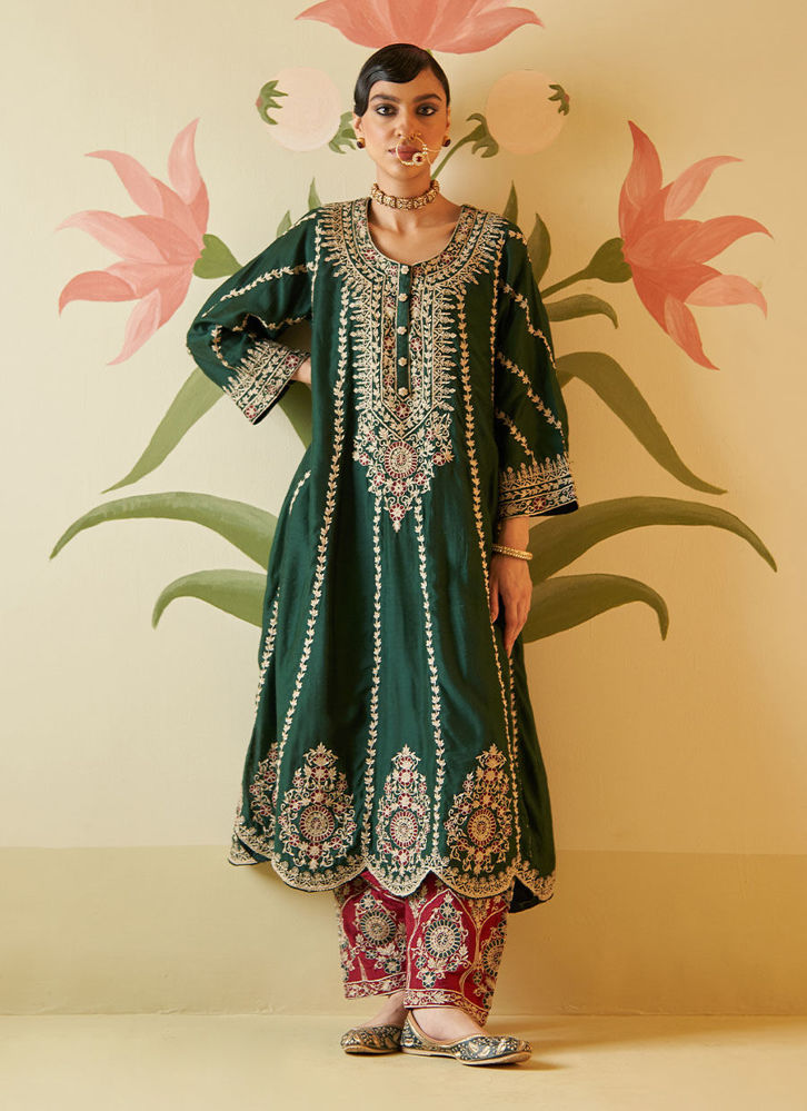 Picture of GREEN CHANDERI SILK CHOGA SET