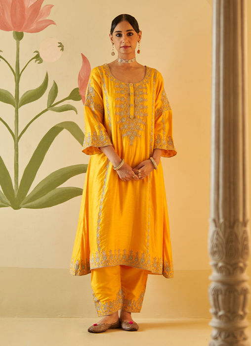 Picture of YELLOW CHANDERI SILK CHOGA SET
