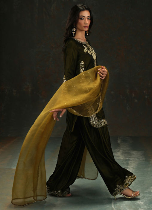 Zeenat Shirt, Pants And Dupatta