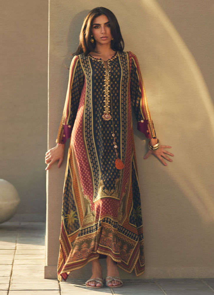 Picture of Ophelia Onyx Crepe Kaftan