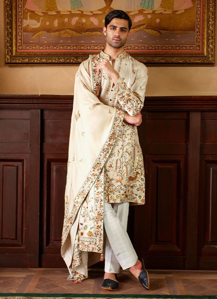 Picture of Ivory Allure