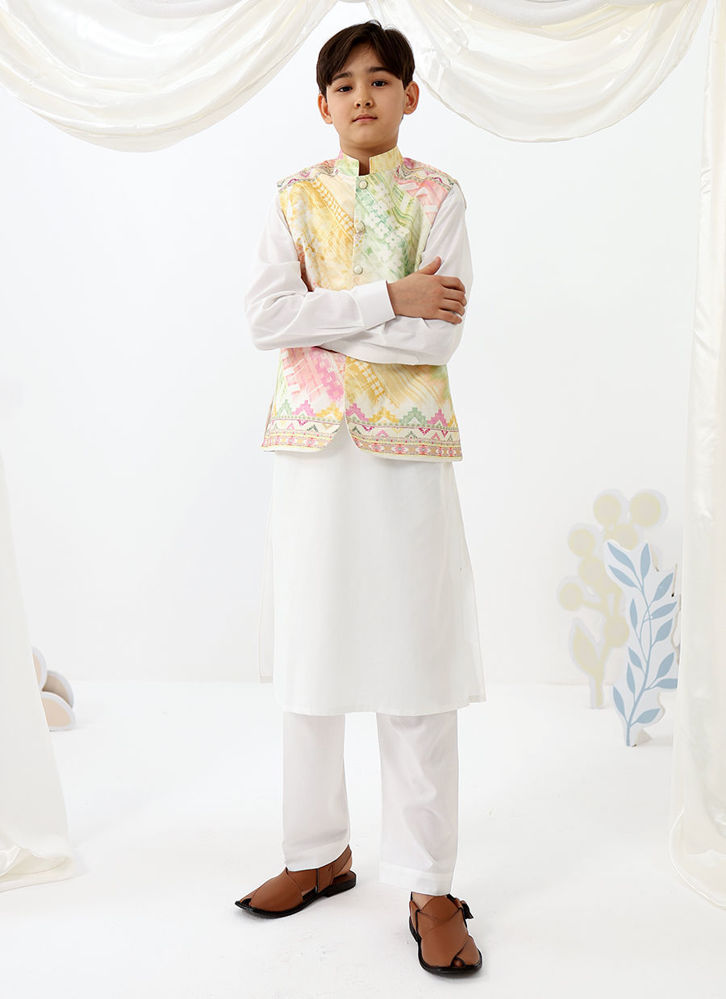 Picture of Ilyas Mini