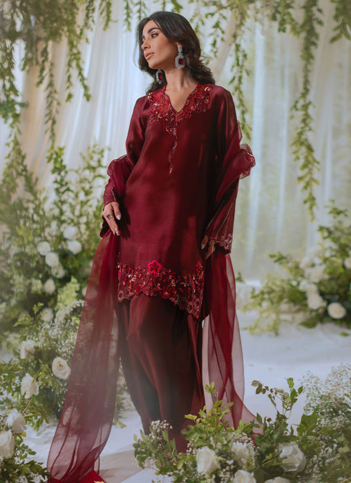 Picture of Inara (Shirt and Pants)