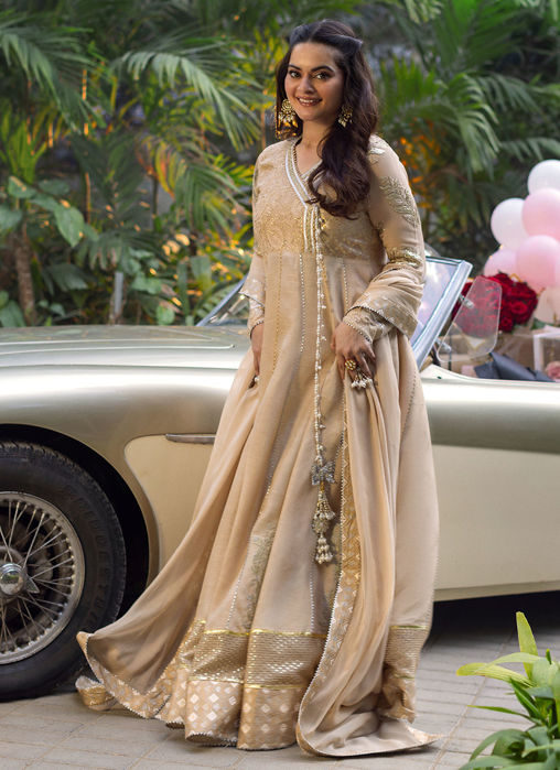 Picture of Raha Angarkha (Shirt, Pants And Dupatta)