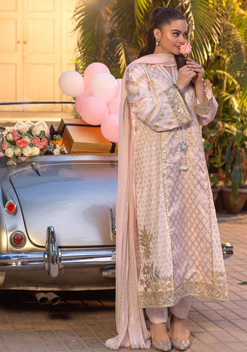 Sirha ( Shirt, Pants And Dupatta)