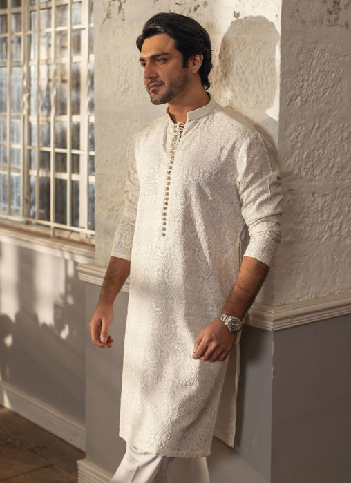 Uzay Kurta