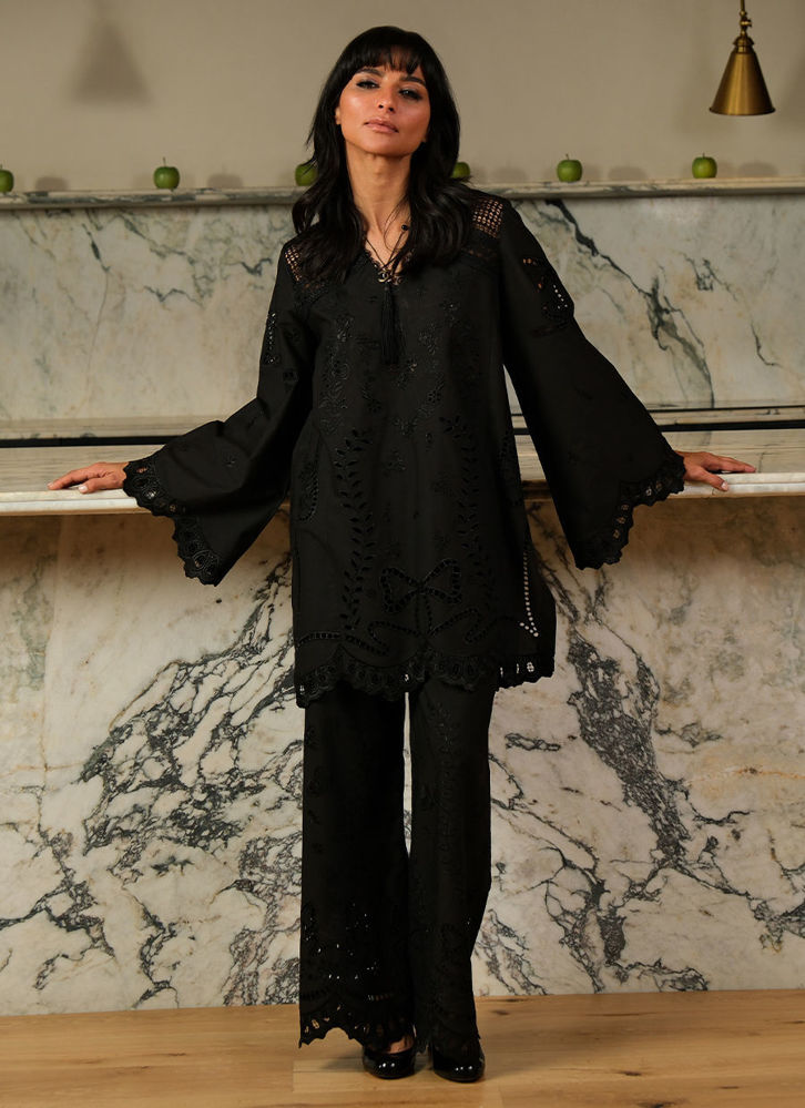 Picture of Black Bloom Set