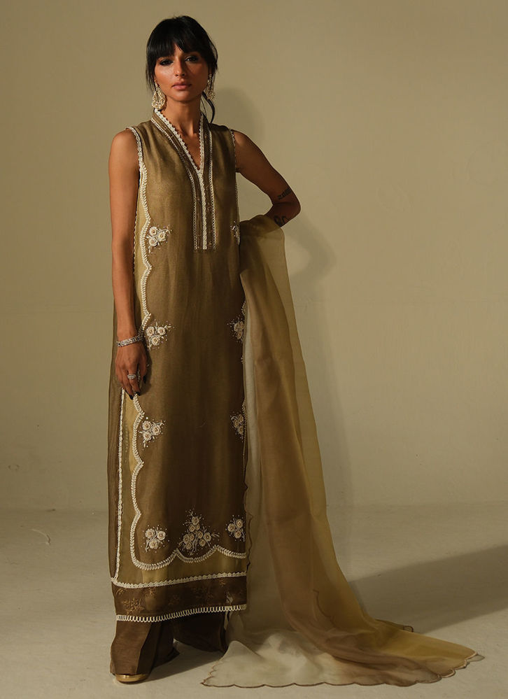 Picture of Toffee Rose Shirt with Pants